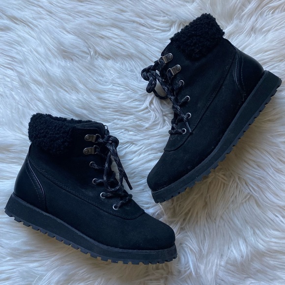 Faux suede hiking fashion boots - Picture 2 of 9